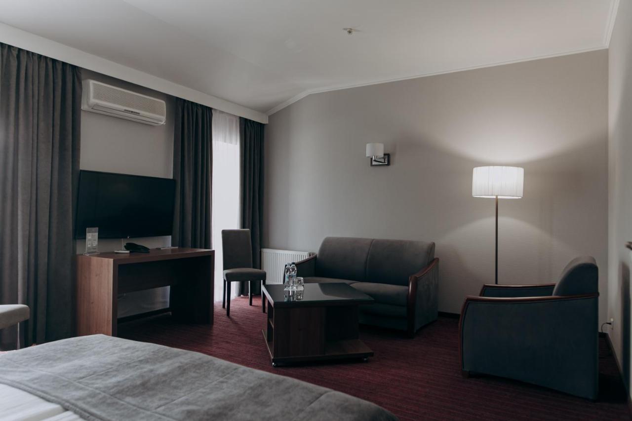 Hotel 4X4 Kolodenka ภายนอก รูปภาพ