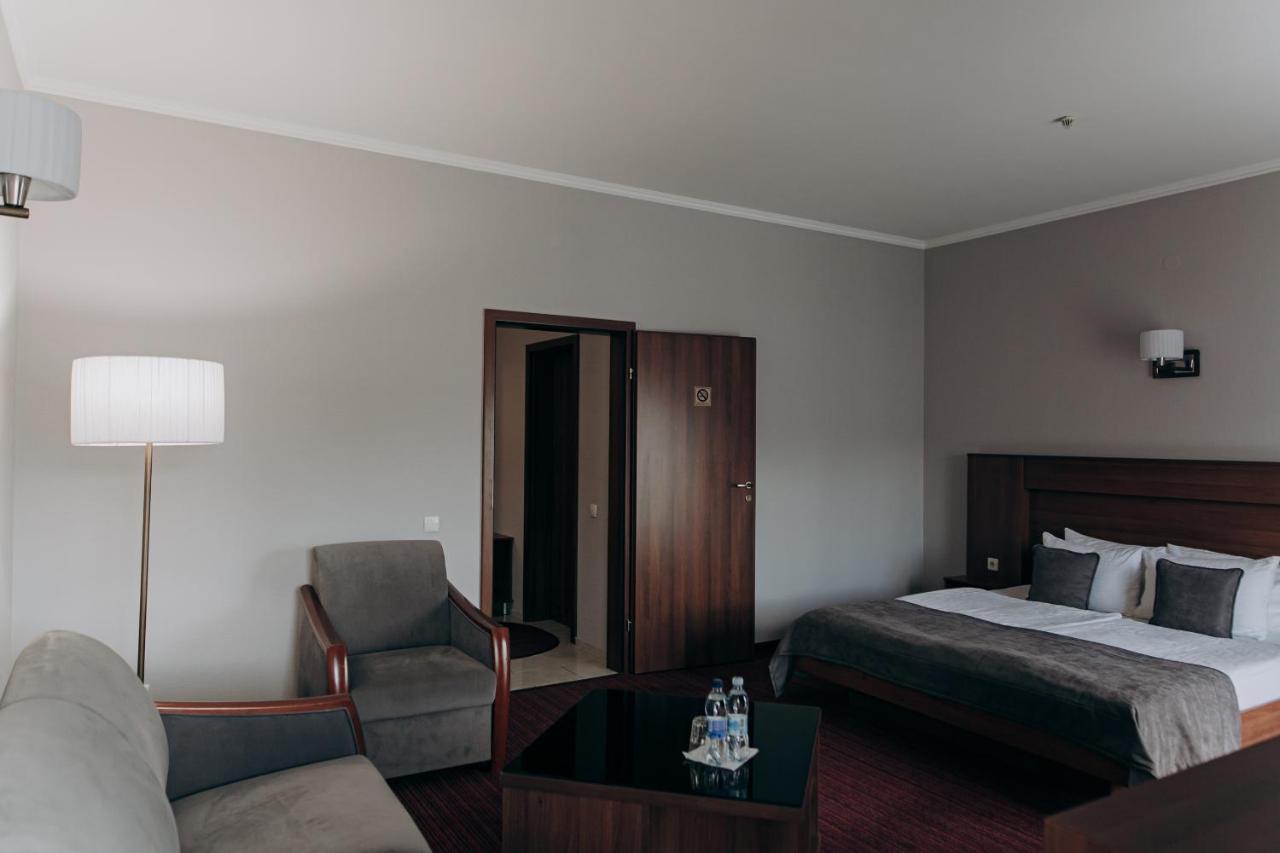 Hotel 4X4 Kolodenka ภายนอก รูปภาพ
