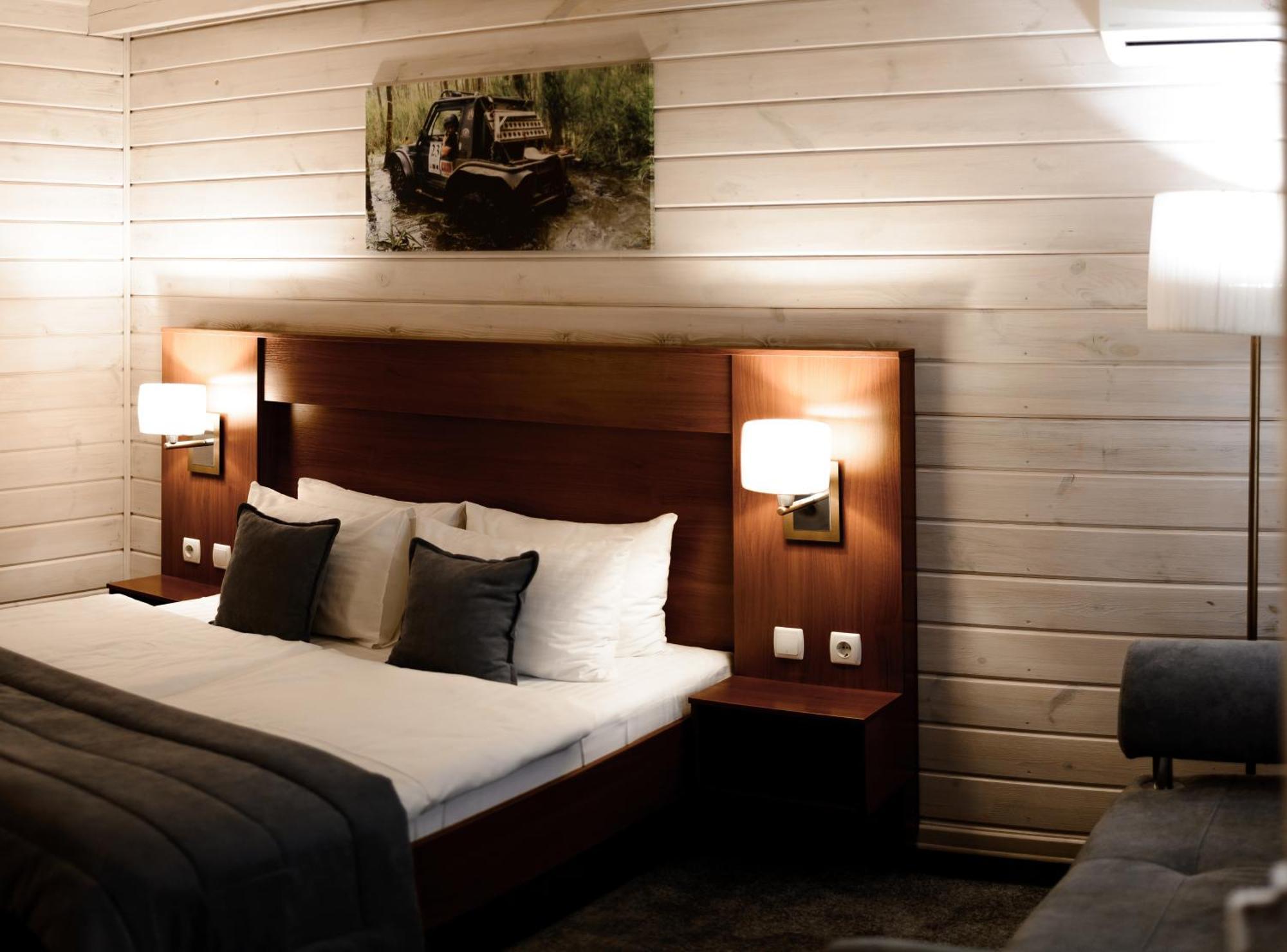 Hotel 4X4 Kolodenka ภายนอก รูปภาพ