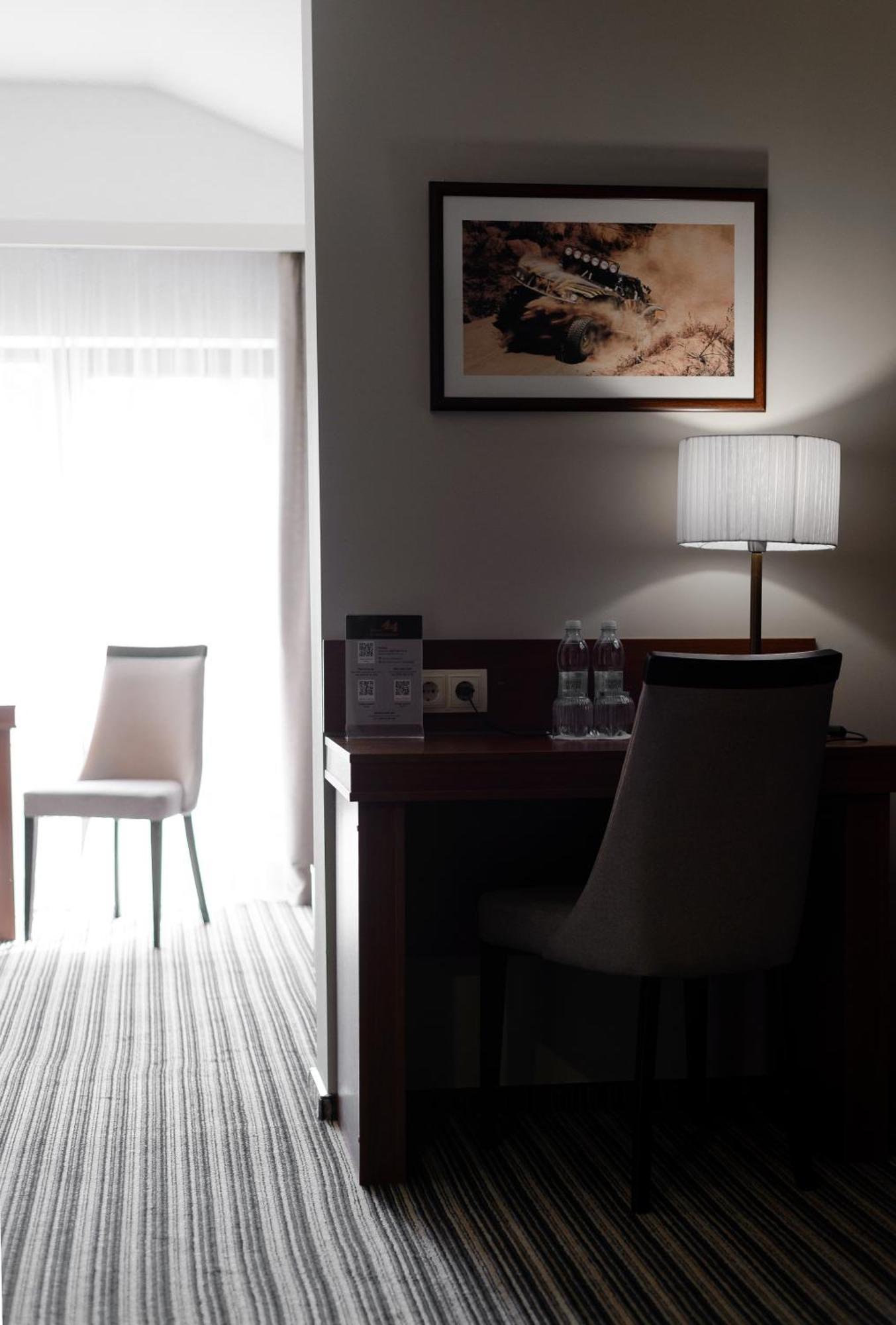 Hotel 4X4 Kolodenka ภายนอก รูปภาพ